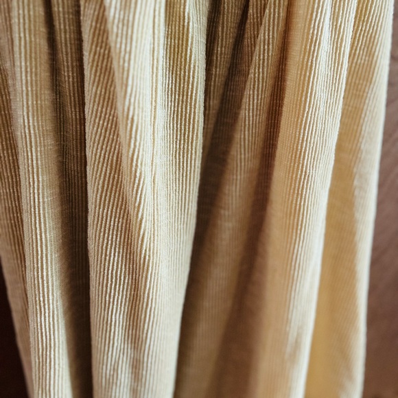 New USA MADE Pale Yellow Adorable Women’s Mini Dress - Picture 5 of 5